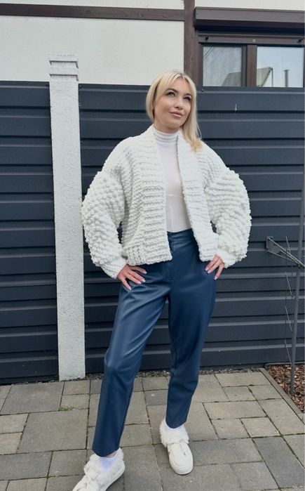 В'язаний кардиган ручної роботи