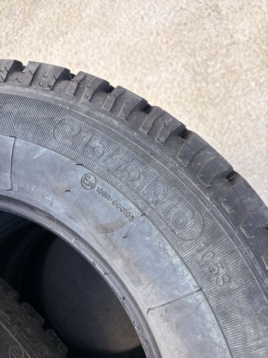Zestaw opony 4x4 terenowe. 215 75/16