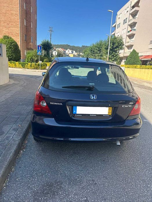 Honda Civic 1.4iS de Caixa Automática