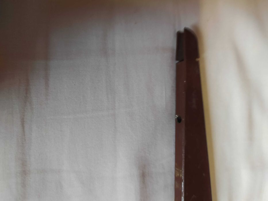 Кронштейны  для полок ,стойки с перфорацией и полки из клееной фанеры