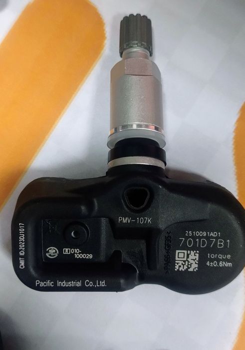 Датчики тиску (давления) в шинах Toyota / Lexus 42607-50011 42607-50010 PMV 107K 433 Mhz