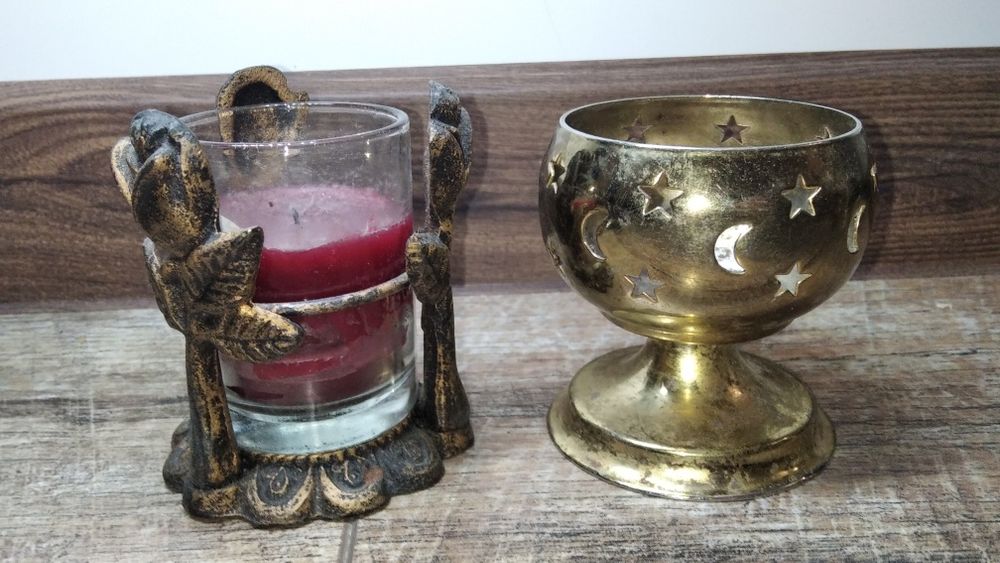 Підсвічники різні