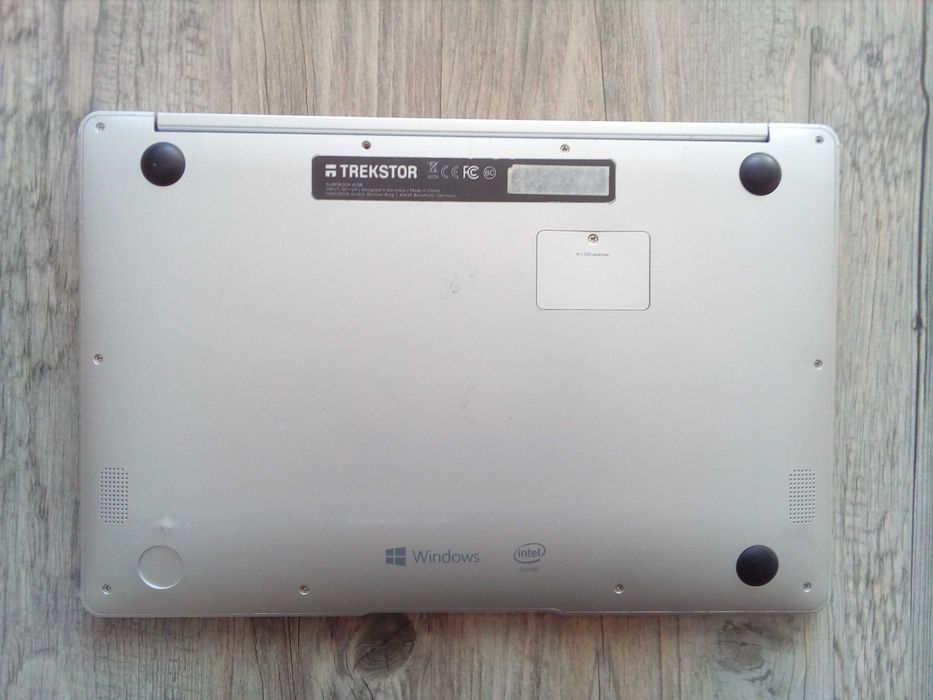 laptop Trekstor Surfbook A13B 4/64gb