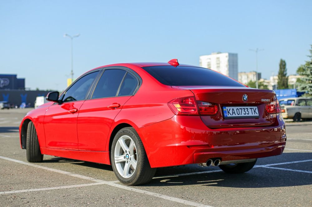 Продам Bmw 328i 2014 року