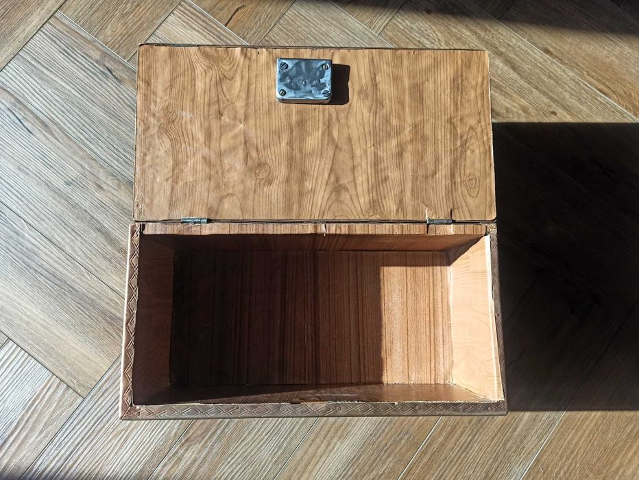 Dwie metalowe skrzynie / kufry (vintage)