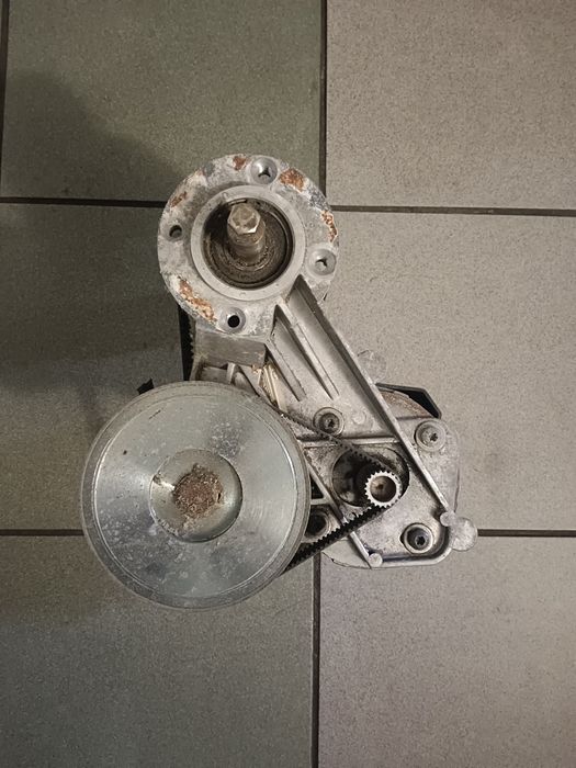Silnik z przekładnią 24 v  660w
