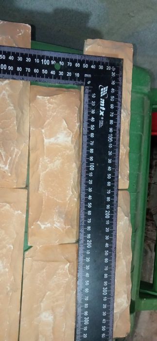 Рустований камінь ( гіпс)