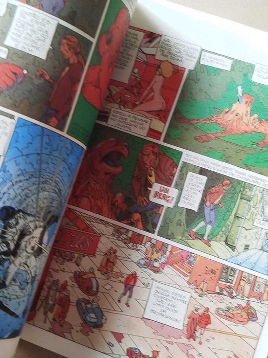 Album BD O Incal Negro de Moebius e Jodorowsky