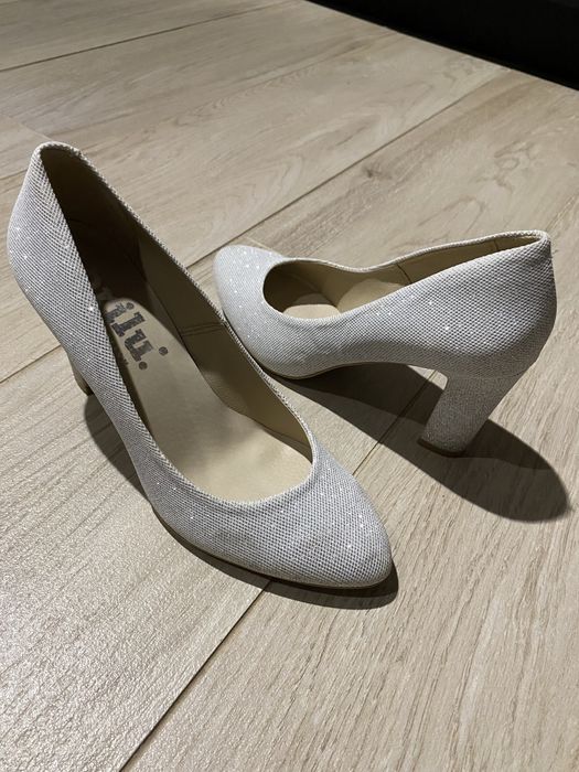 Sprzedam buty Brilu r38