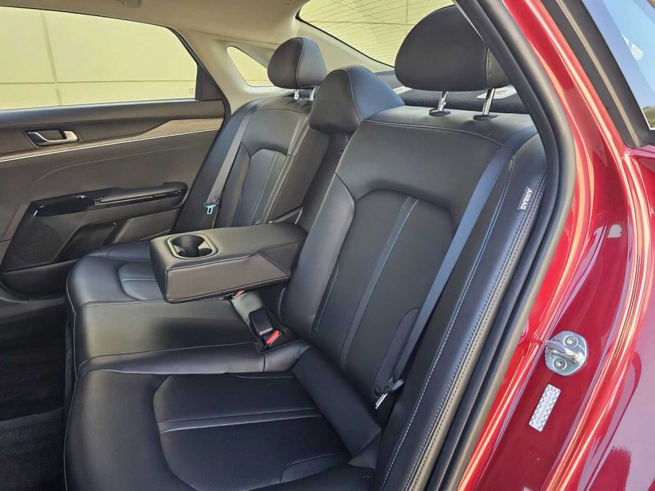 Kia K5      2021