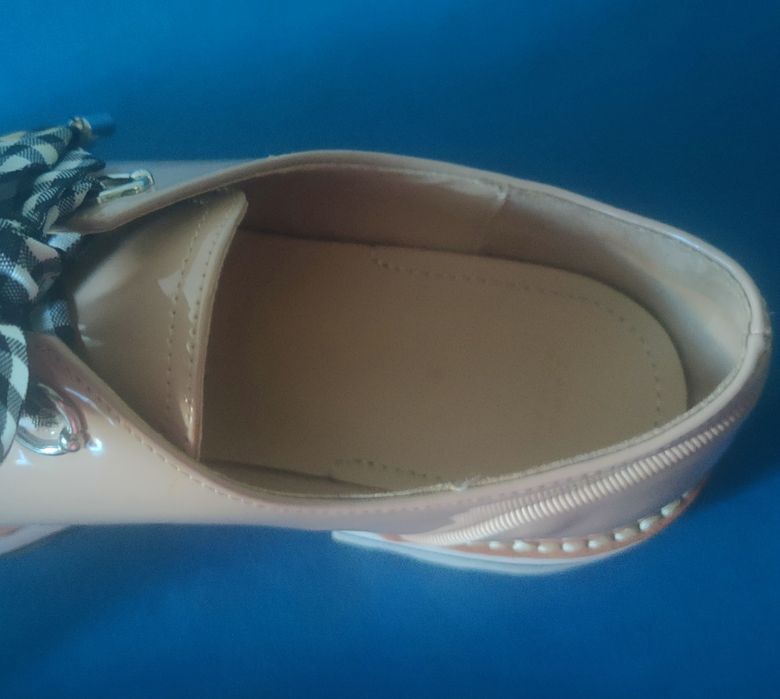 Zara. Piękne buty. Piękne wiązanie