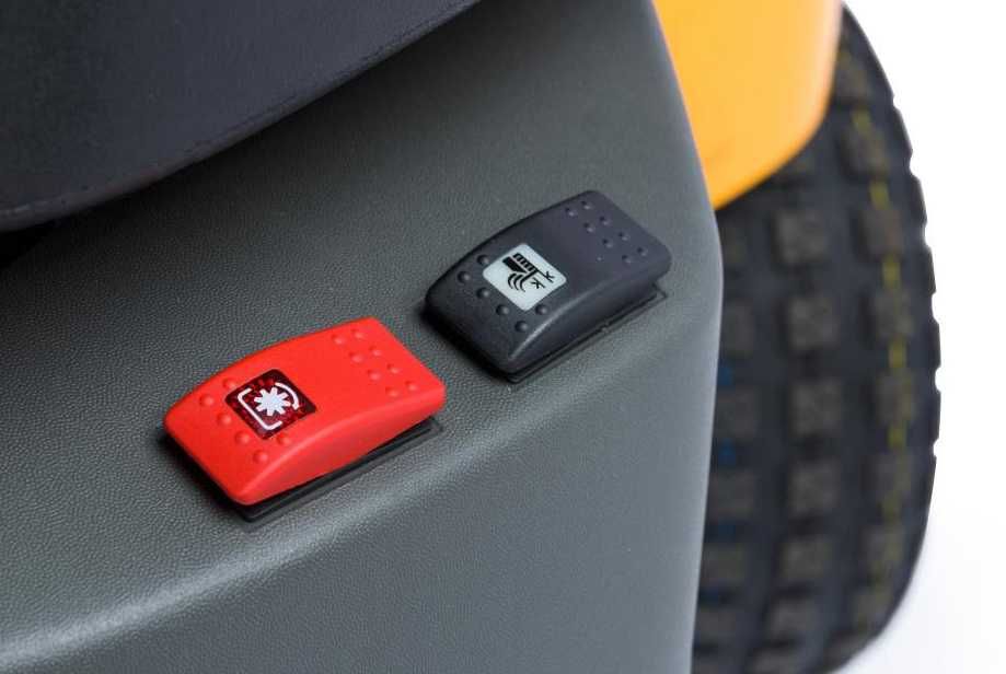 Traktor Ogrodowy STIGA Park 300 / SILNIK:450 cm³ / 3000 m² / HYDROSTAT