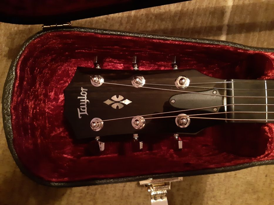 Gitara Taylor 714 ce