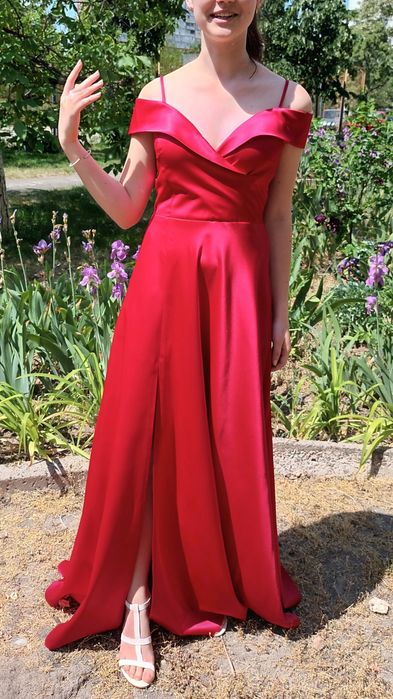 Вечірня сукня для Вас