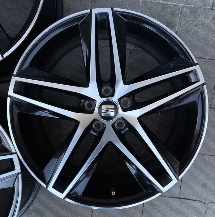 Диски Seat Ibiza R18 5x100 Et51 7J. Subaru/Skoda/Audi/VW