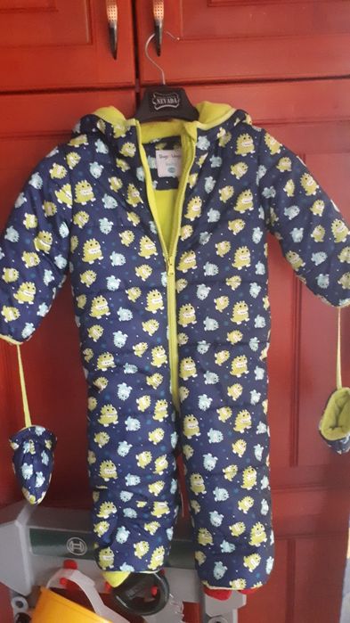 Kombinezon niemowlęcy roz 74-80