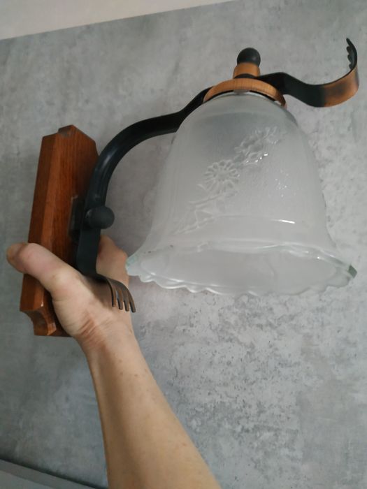 Бра зі скляними плафоном