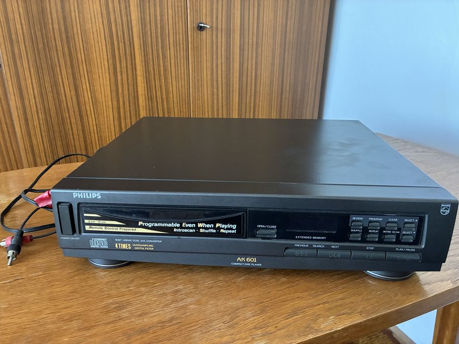 Zestaw audio Phillips z serii 9300