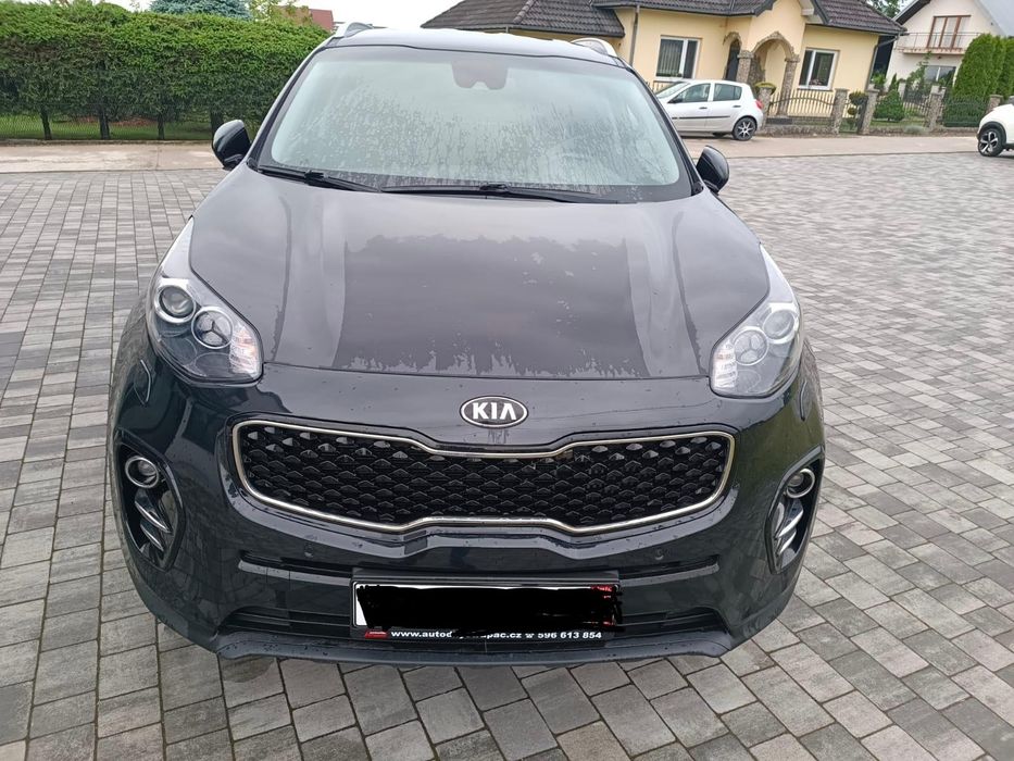 *Kia Sportage   *2.0 CRDi *4×4  *Euro6 *Navi *Kamera  *Full Led