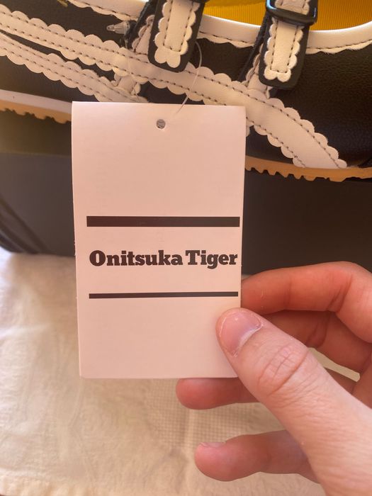 Onitsuka tiger (creme e preto)