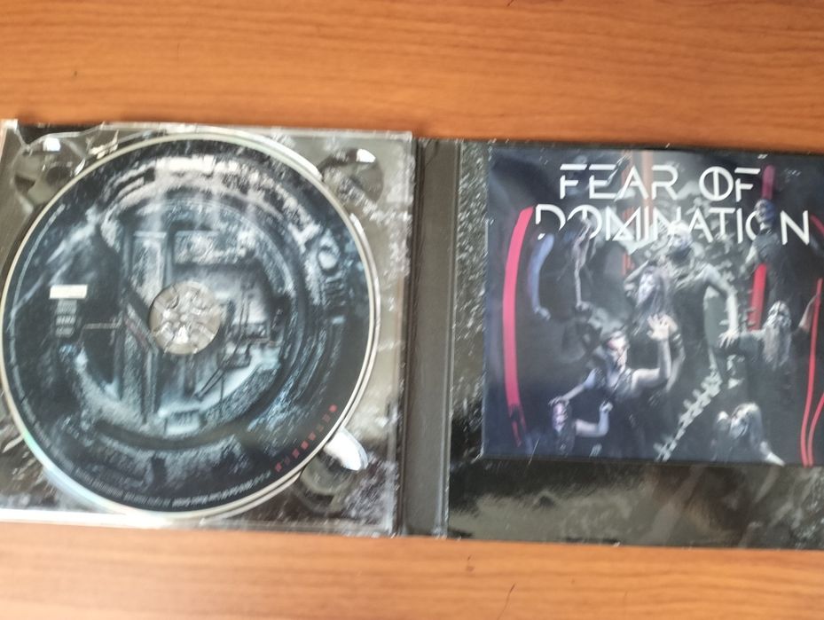 CD duplo Fear of Domination