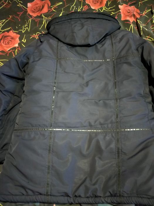 Продам зимнюю теплую курточку,и весна осень курточка