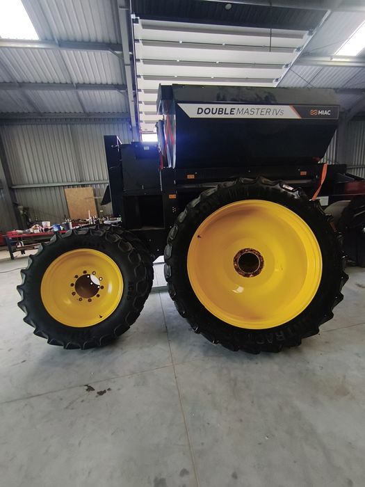 Wąąskie koła do miedzyrzedzi Koła 340/85R48 , 320/90r32  John Deere