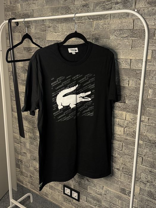 Футболка  lacoste