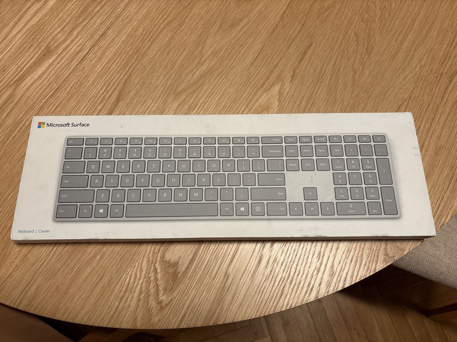Designerska Klawiatura Microsoft Surface QWERTY