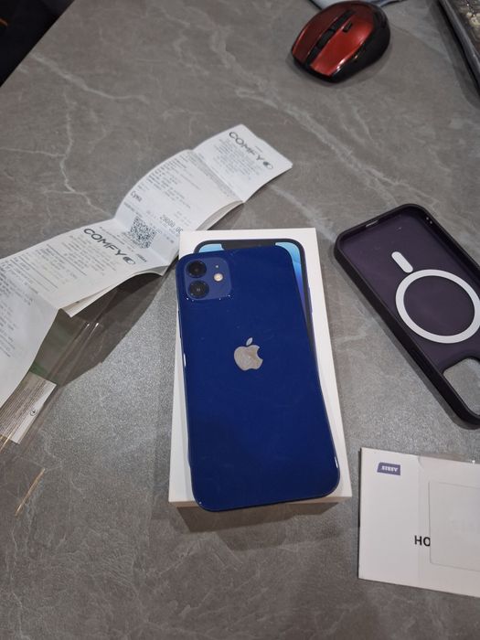 Apple IPhone 12.   128Gb