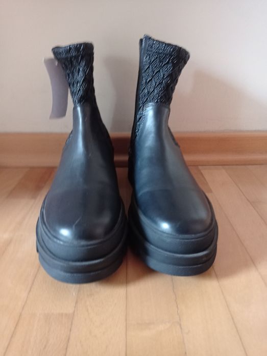 Buty damskie Lascana skóra naturalna roz. 39, 40