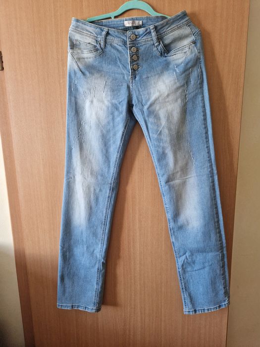 Spodnie jeansowe