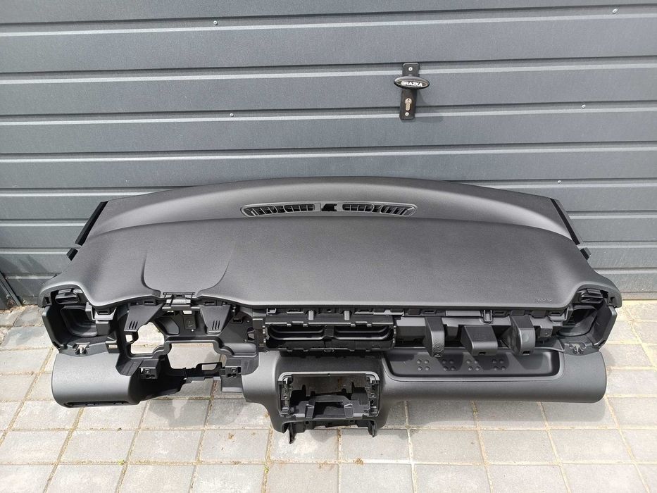 deska kokpit konsola VW PASSAT B8 regeneracja