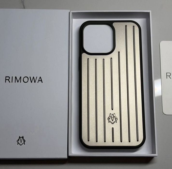 Чохол Rimowa алюмінієвий на 16 pro max 16 pro orange