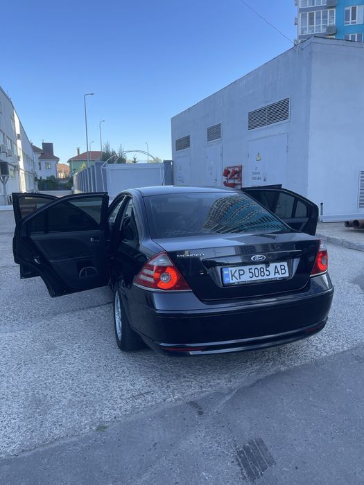 Продам форд мондео 2005 року