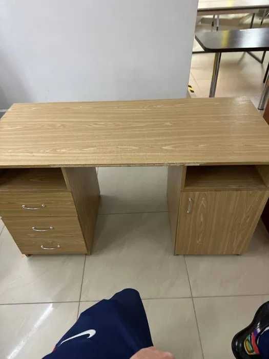 розпродаж дивани,столи,прямі кутові,дивани офісні шафи,шафи тумби