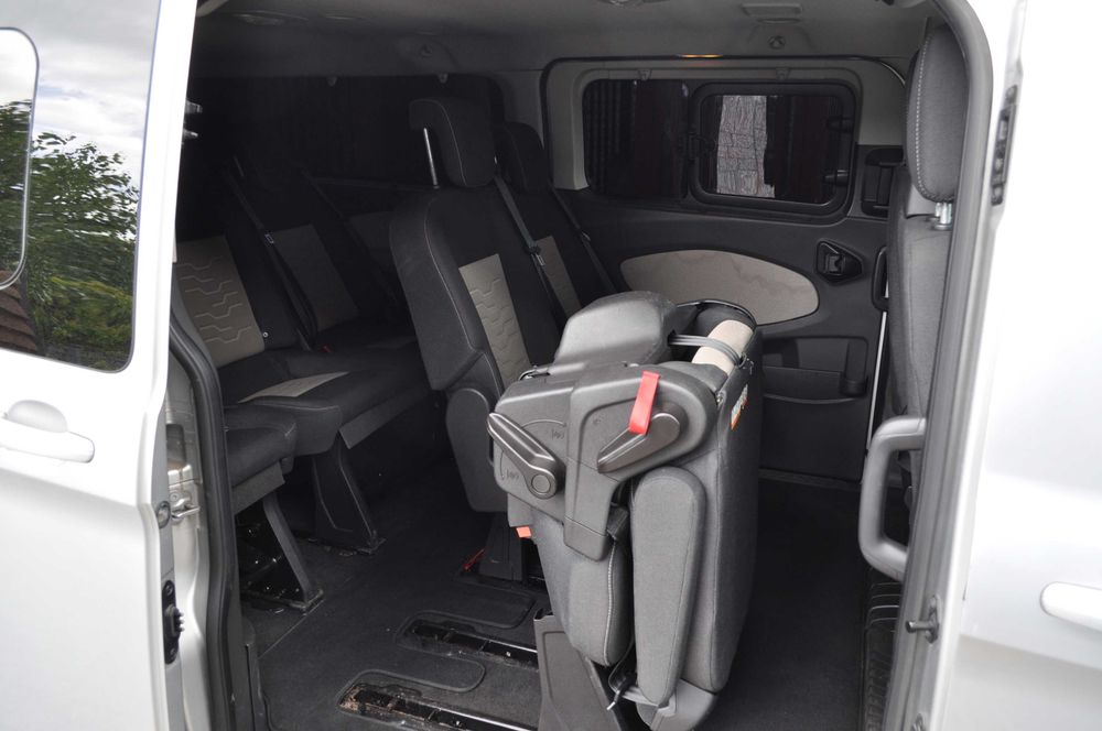 Wynajem Busa 9 - osobowego Ford Custom Long 170km Bolesławiec Auto