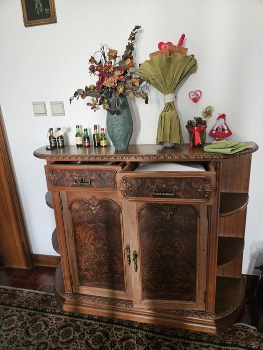 Móvel Garrafeira de canto/Móvel Hall