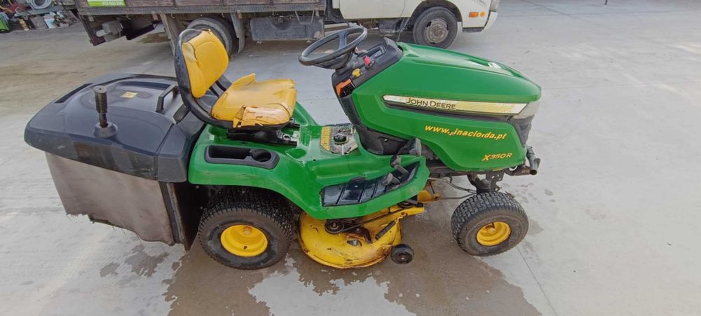 Trator corta relva john deere profissional