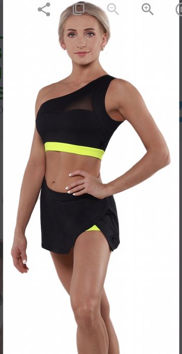 Женский спортивный ком-кт юбка-шорты и топ