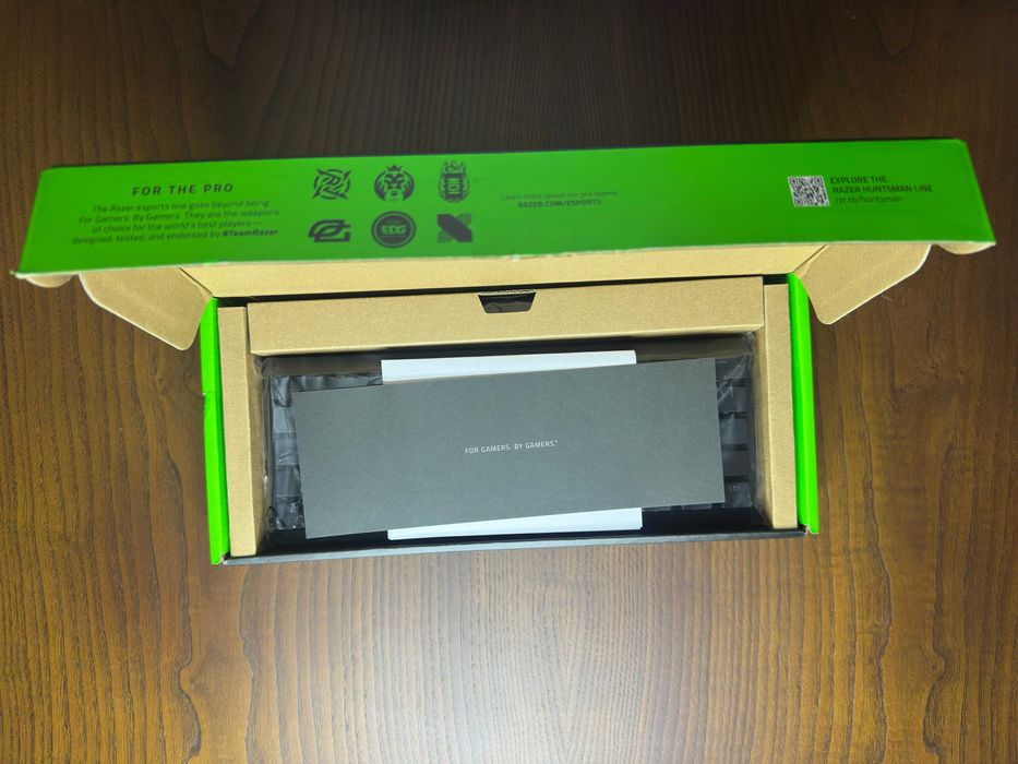 Razer Huntsman V3 Pro Mini (Gen-2 Mecânico) – Estado Imaculado + Fatura/Garantia