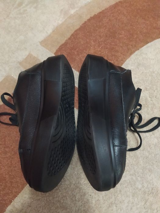 Взуття для дівчини