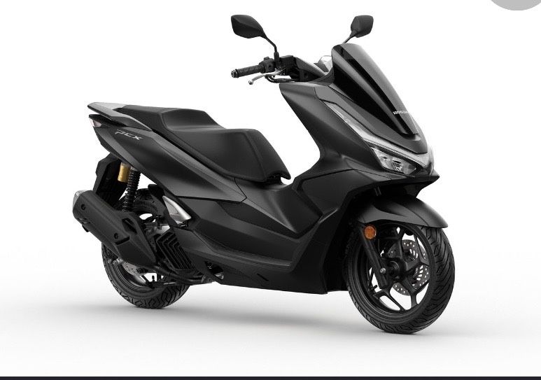 Pcx 2023  14mil km  rodados  terceira revisao a fazer