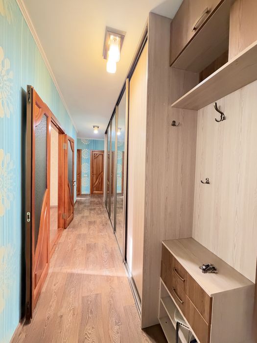 Оренда 2-кімнатної, вул.Велика Набережна, 50м2