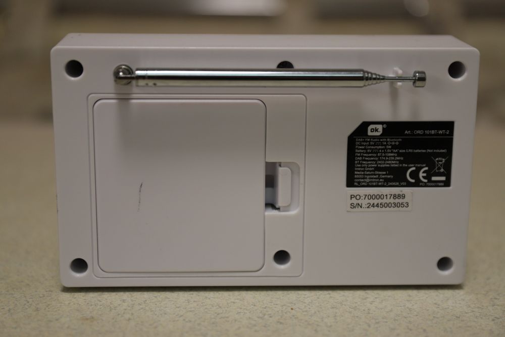Ok .  ORD 101BT - WT - 2   fm radio