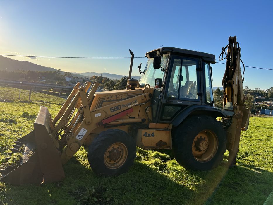 Retroescavadora CASE SUPER LE