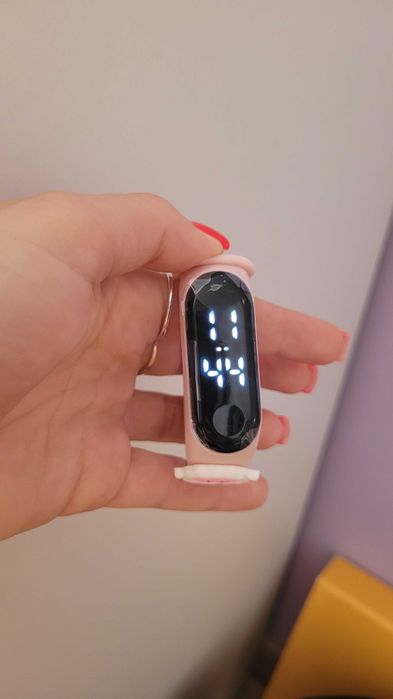 Zegarek na ręke dla dziewczynki