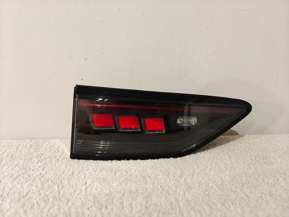 Lampa Lewy Tył W Klapę LED IQ LIGHT Volkswagen Golf VIII Lift Europa