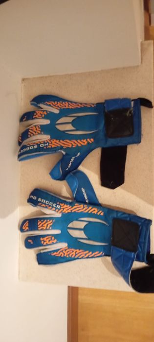 Chuteiras futebol 38 + luvas 38 + equipamento de treino guarda redes