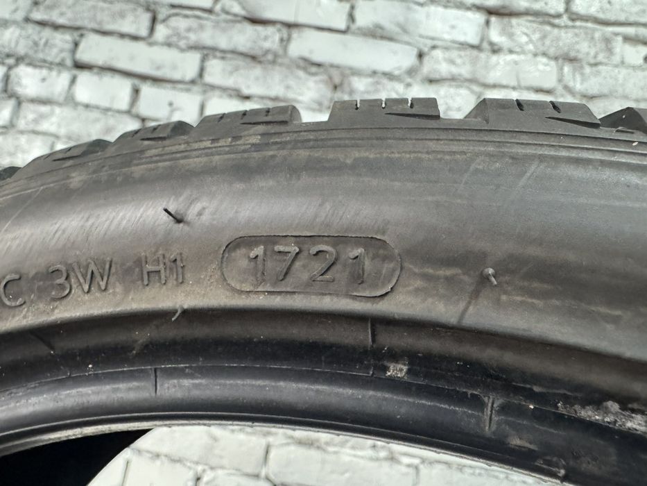 Зимові шини Hankook 255/35 R20